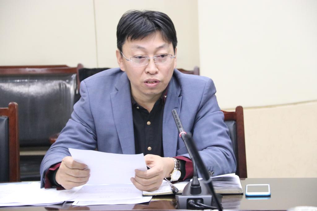 ok138cn太阳集团古天乐院长、“1331工程”化学特色学科建设项目负责人张献明介绍经费使用情况